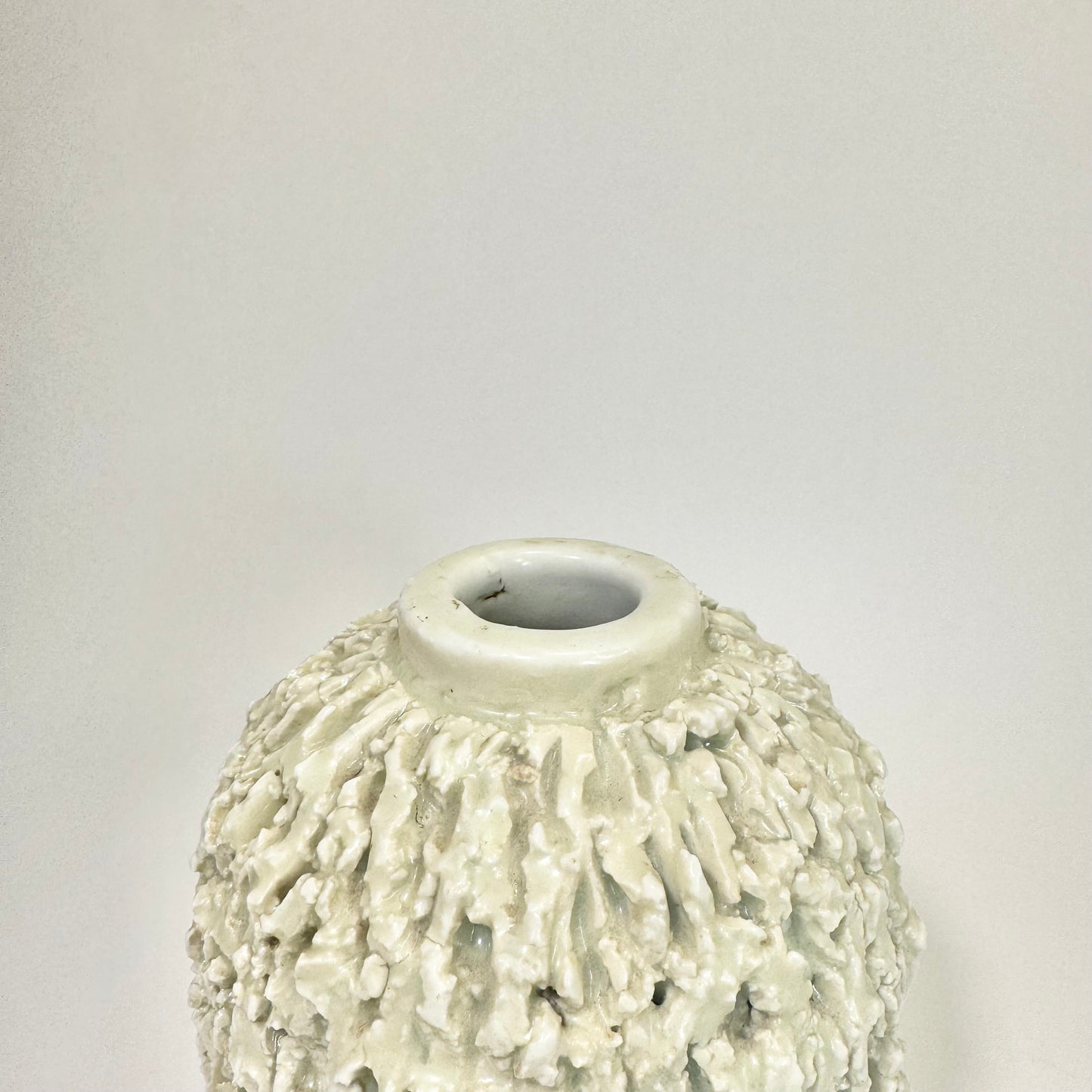 ”Igelkotts” vas av Gunnar Nylund för Rörstrand