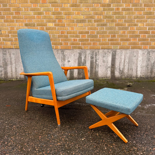 Fåtöljen ”Contour” av Alf Svensson & Folke Olsson för DUX