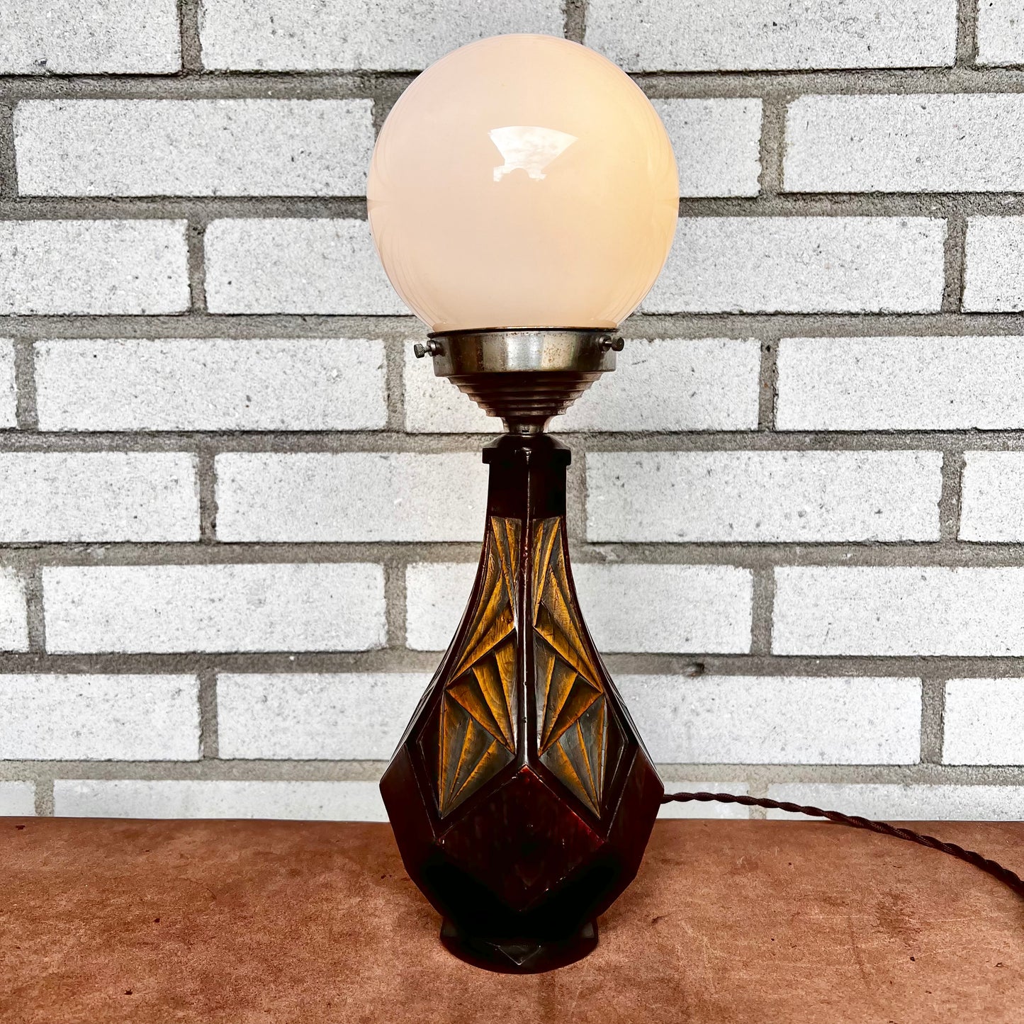 Art deco lamp in wood