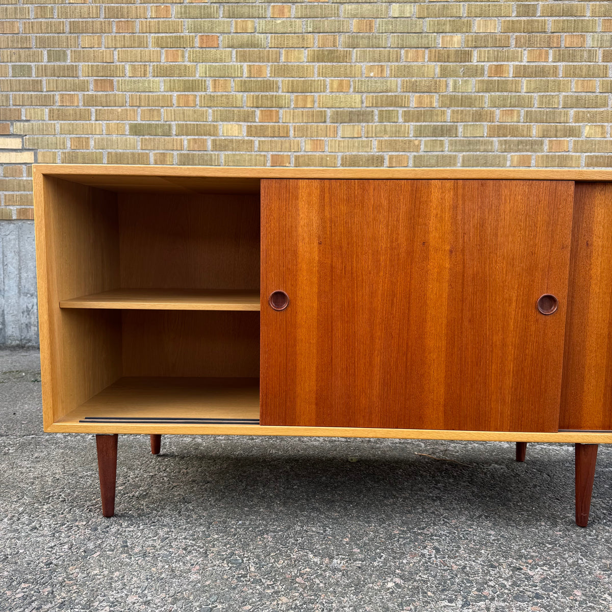 Sideboard i serien ”öresund” av Børge Mogensen för Karl andersson & Söner