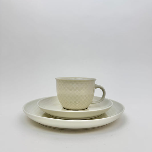 Set med 21 delar, kaffekoppar/assietter av Signe Persson Melin för Boda Nova
