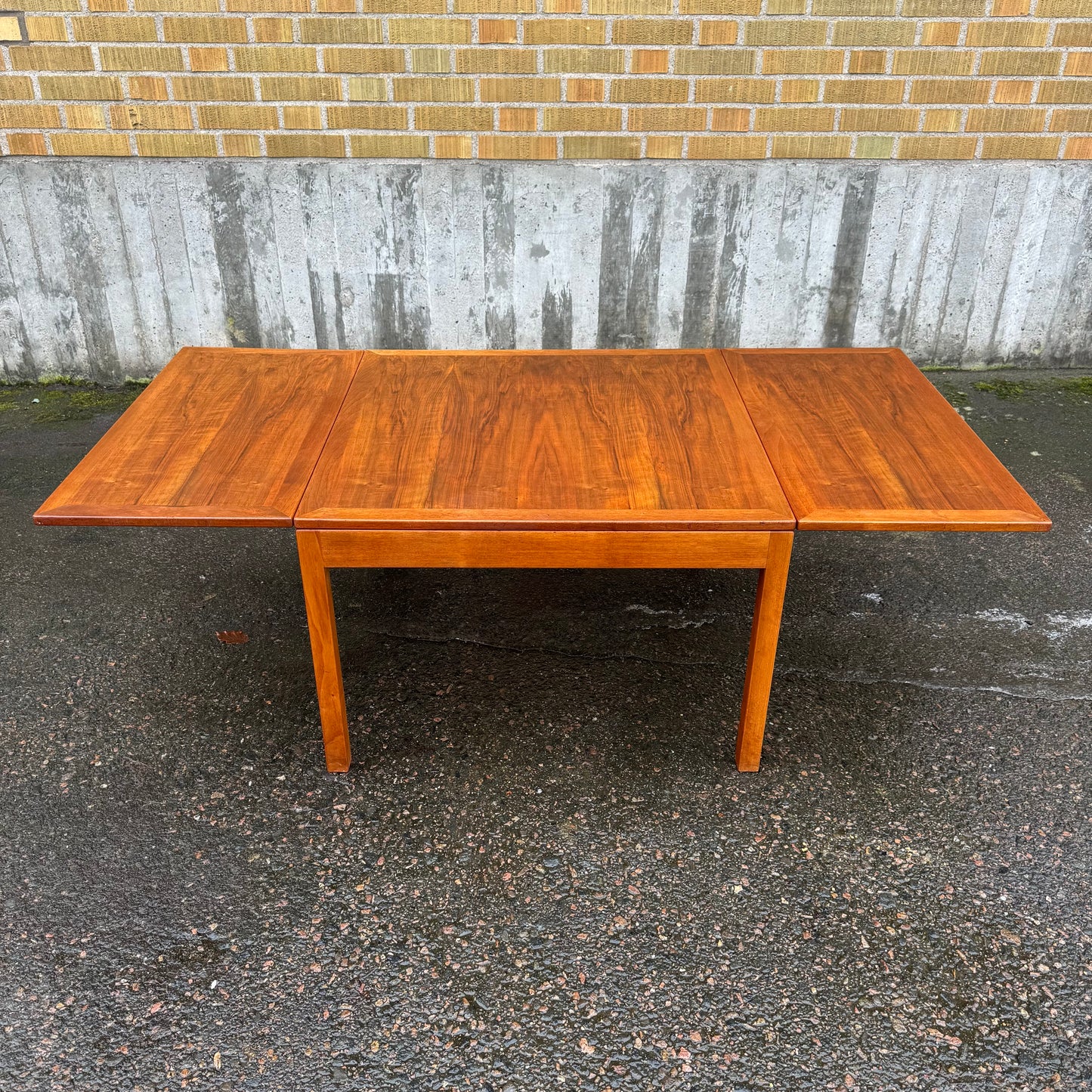 Modell 5362 av Børge Mogensen för Frederica Stolefabrik