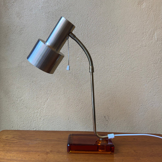 Justerbar bordslampa från NAFA