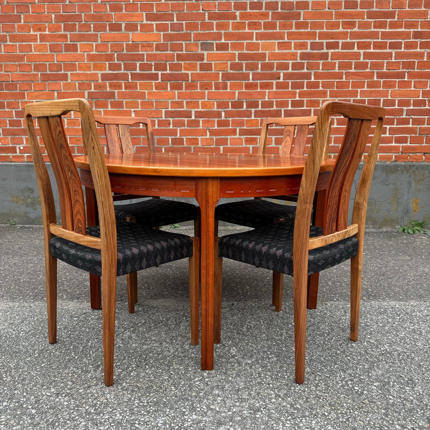 Set of 6 dining chairs by Troeds Bjärnum