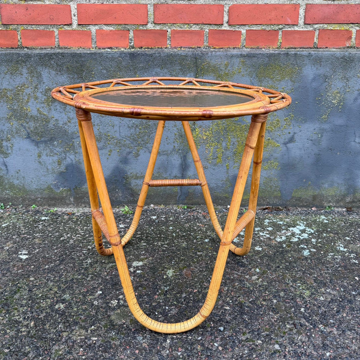 Side table in rattan