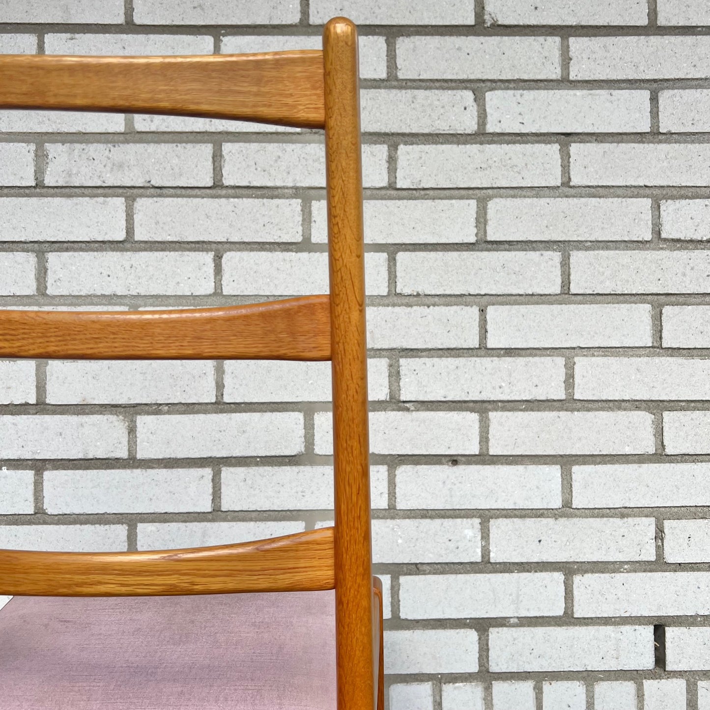 Dining chairs in oak