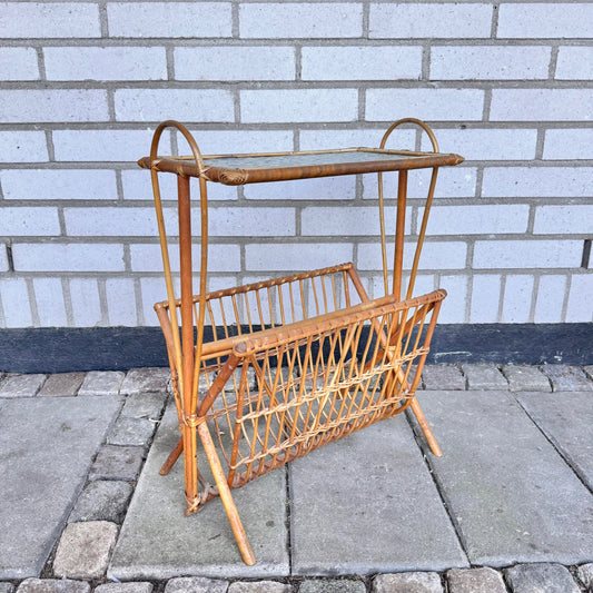 Side table with magazine holder in rattan