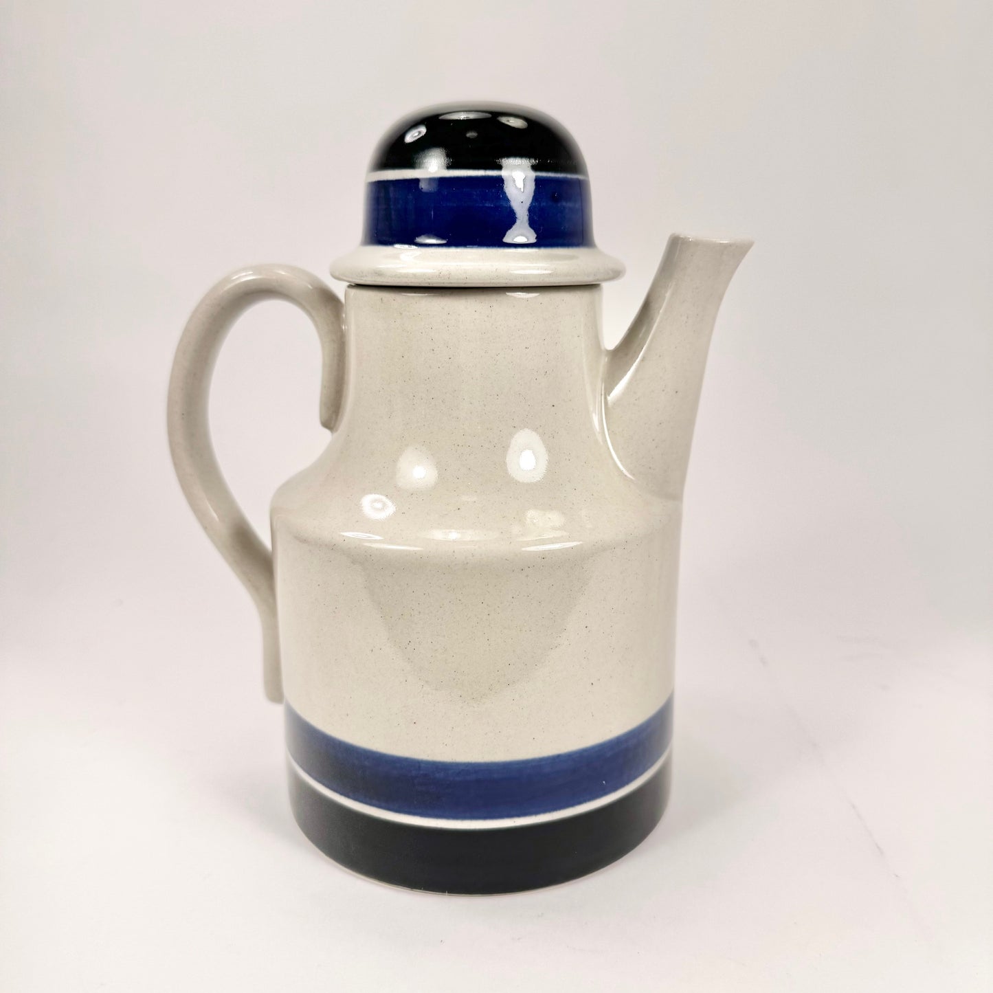 Tea pottle from Höganäs