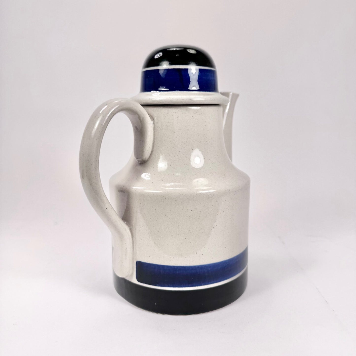 Tea pottle from Höganäs