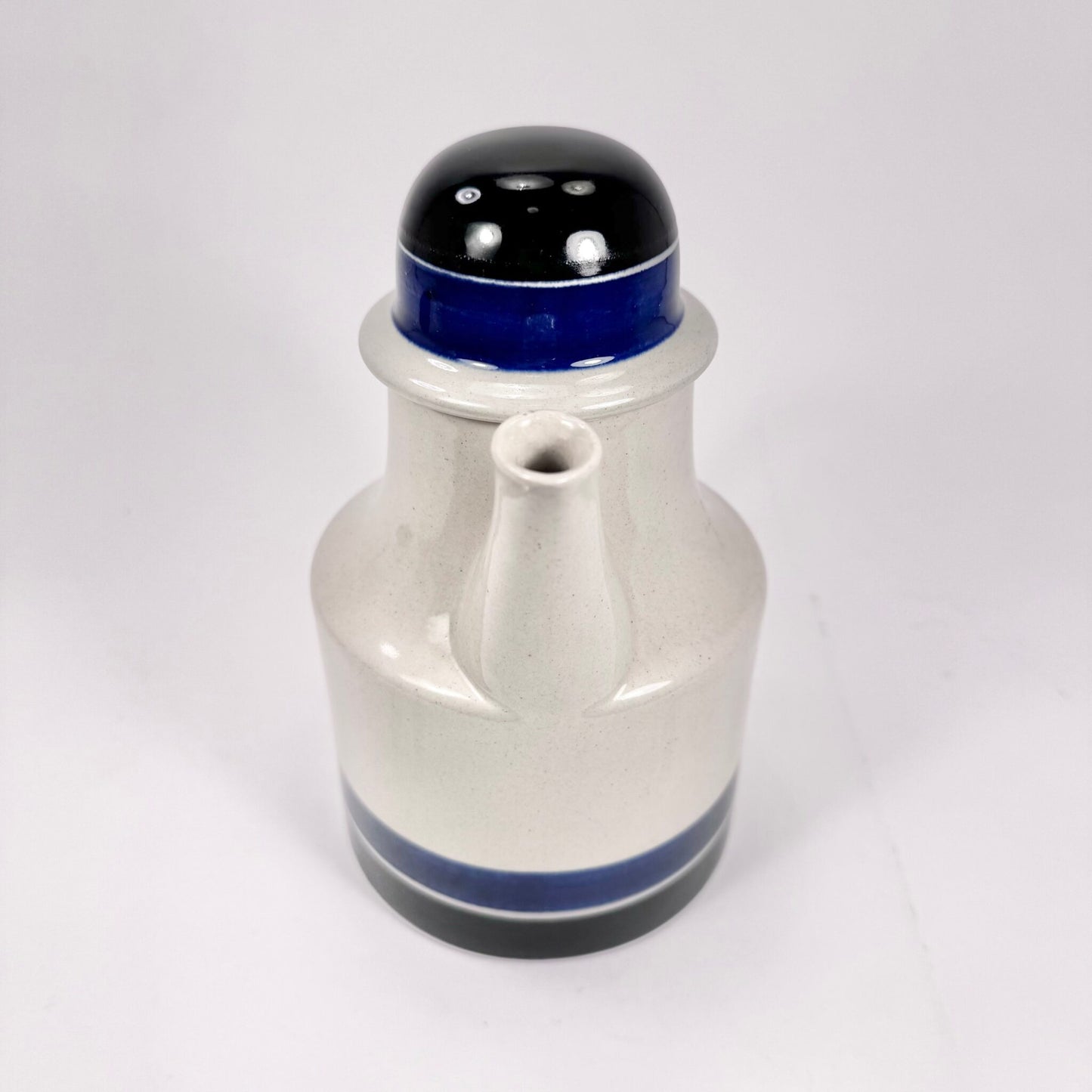 Tea pottle from Höganäs